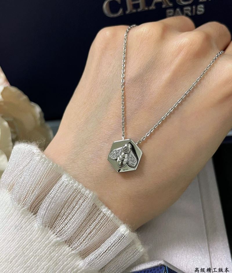 CHAUMET